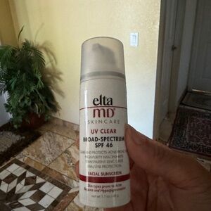 ELTA MD uv clear spf sunscreen new, box was broken